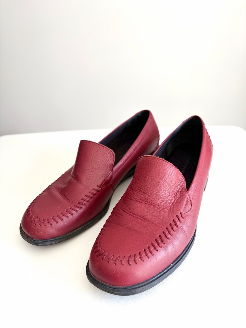 Rockport Red Leather Moc Toe Loafers - Classic Preppy - Size 10